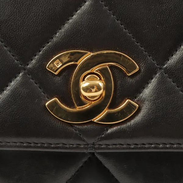 Chanel Around 1995 Made Design Flap Turn-Lock Chain Hand Bag Black