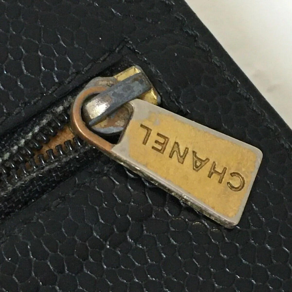 Chanel - Black Caviar Skin Trifold