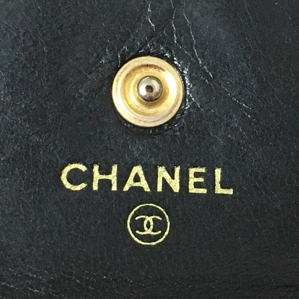 Chanel - Black Caviar Skin Trifold