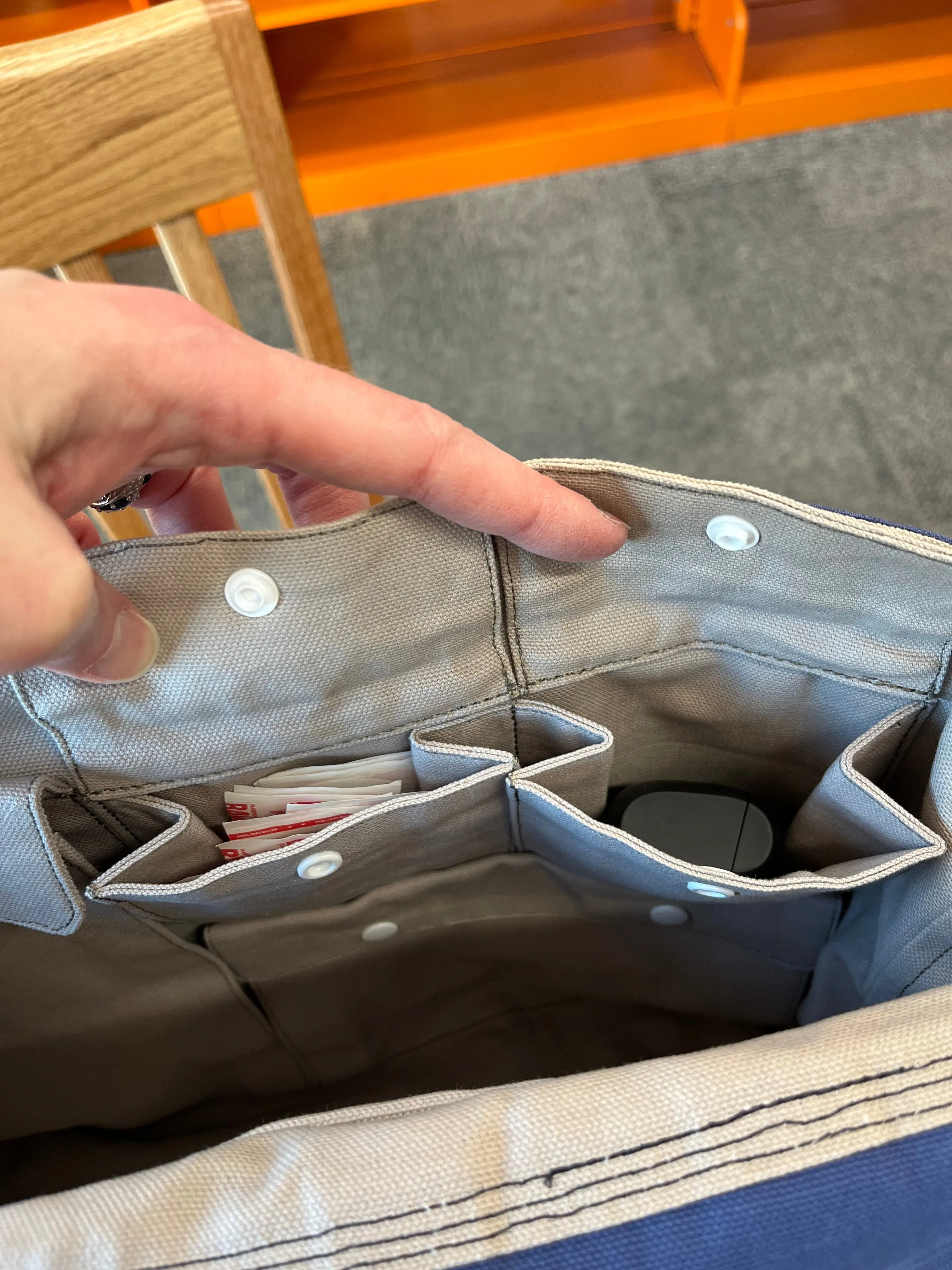 Messenger Bag of Controlled Reactions
