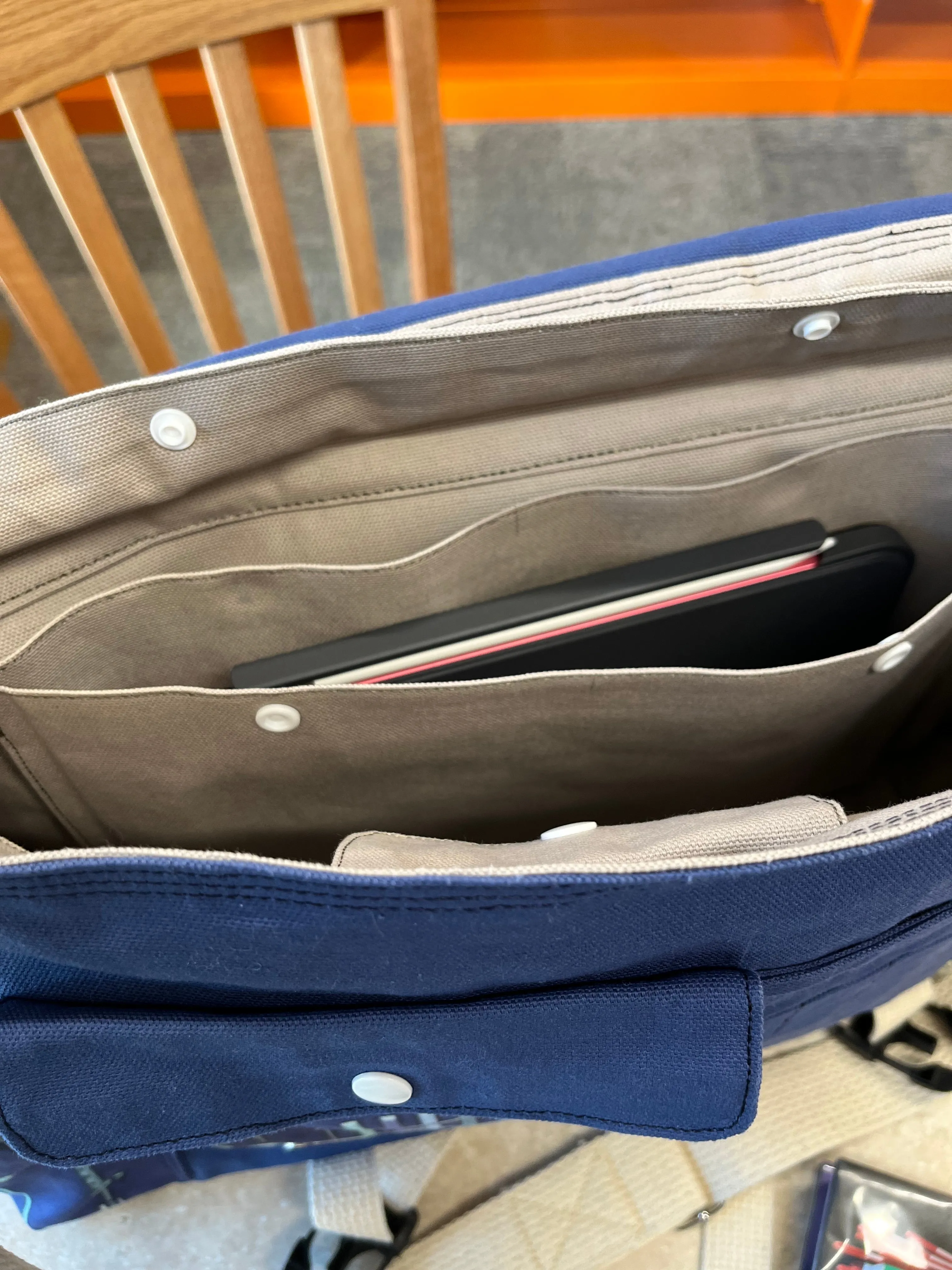 Messenger Bag of Controlled Reactions