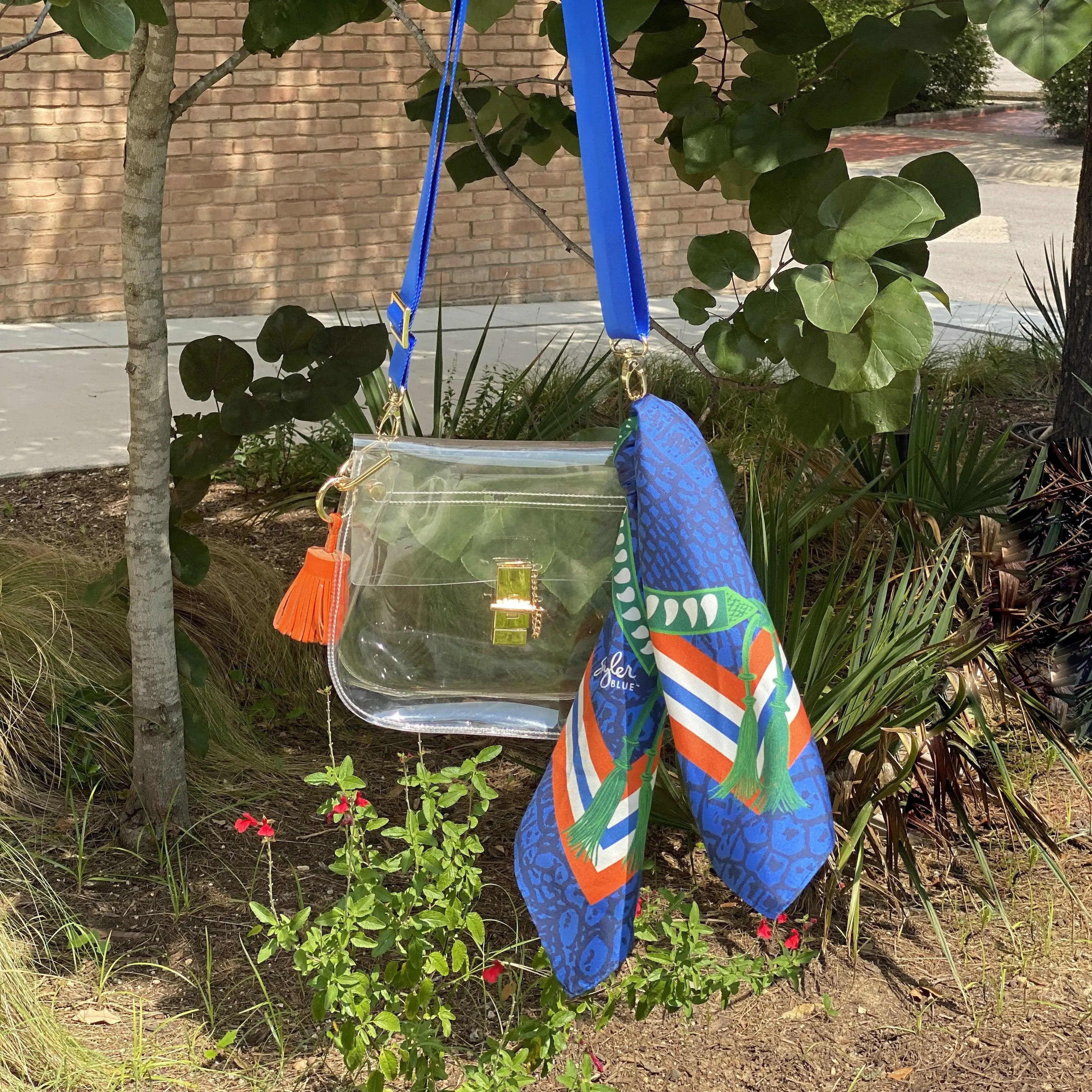 The Gainesville Clear Medium Saddle Bag