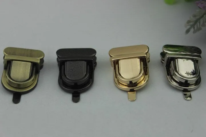 Tuck Thumb Lock 30mm 1 1/4" Purse Charm Organizer Luggage Hardware Antique Gold Lock And Key Closure Small Bag Clutch Metal Accessories