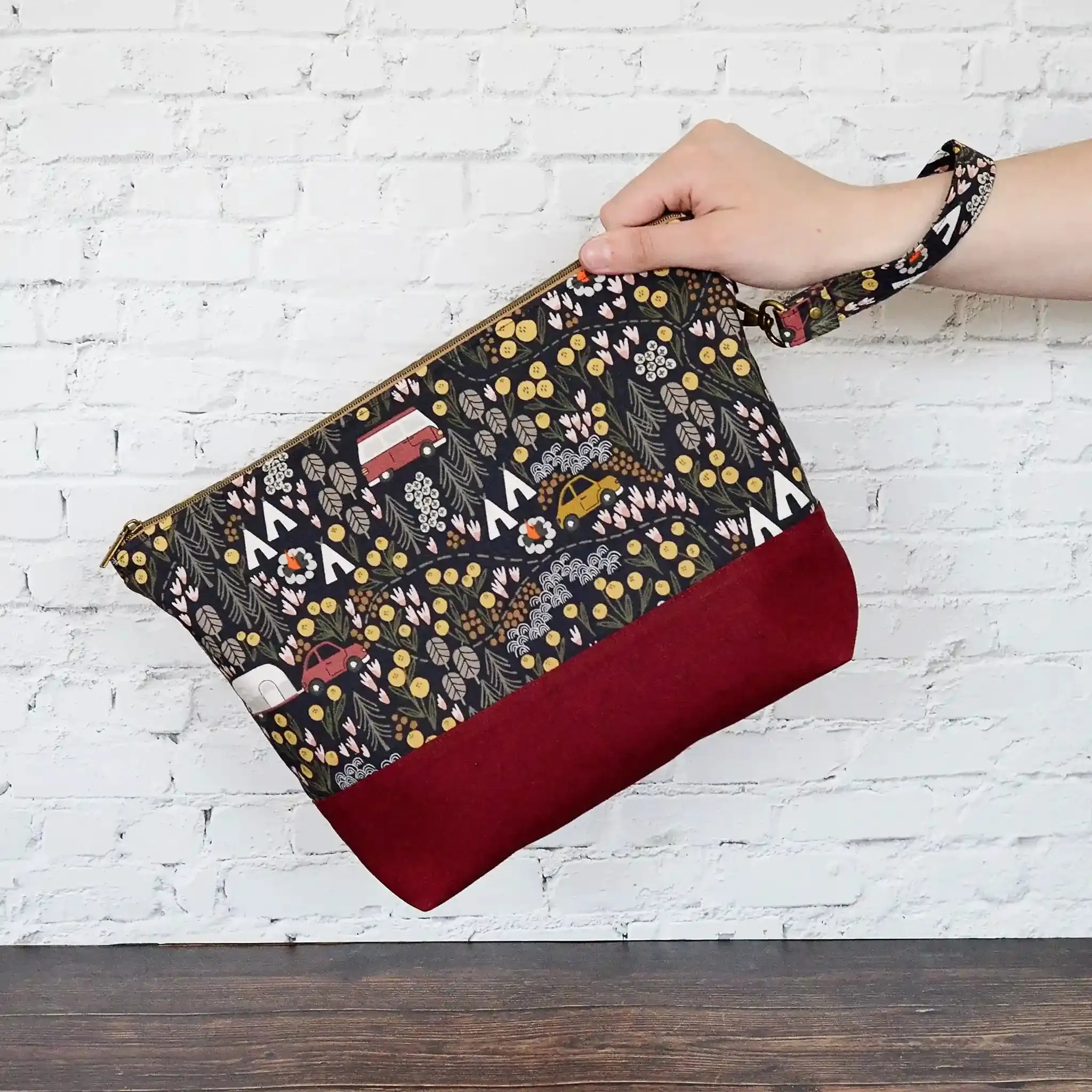 Vintage Camper Project Bag with Pockets